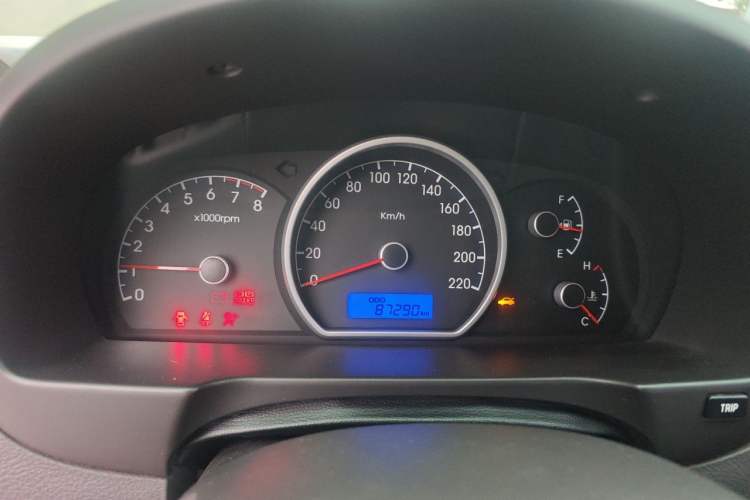Used Hyundai Celesta 2011 1.6L Manual Comfort Edition Instrument Cluster