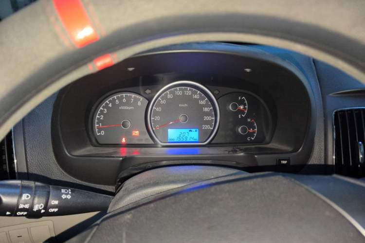 Used Hyundai Celesta 2011 1.6L Manual Luxury Model Instrument Cluster