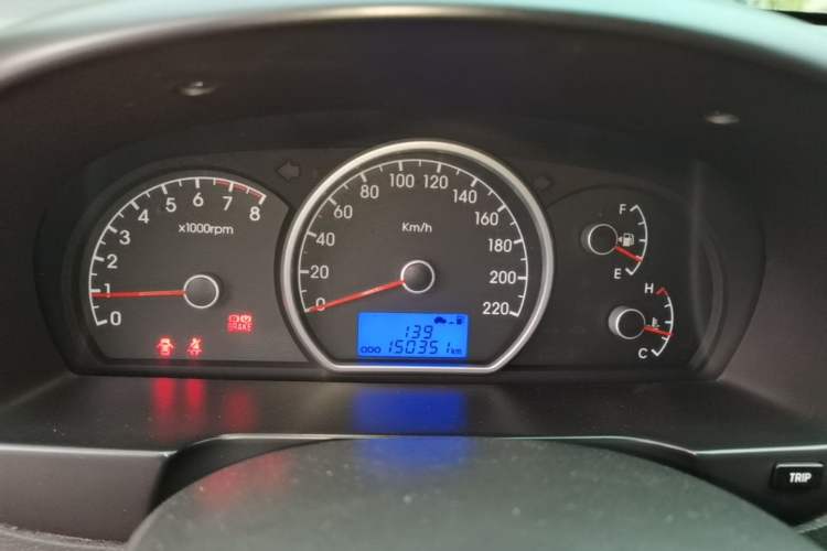 Used Hyundai Celesta 2011 1.6L Manual Luxury Model Instrument Cluster