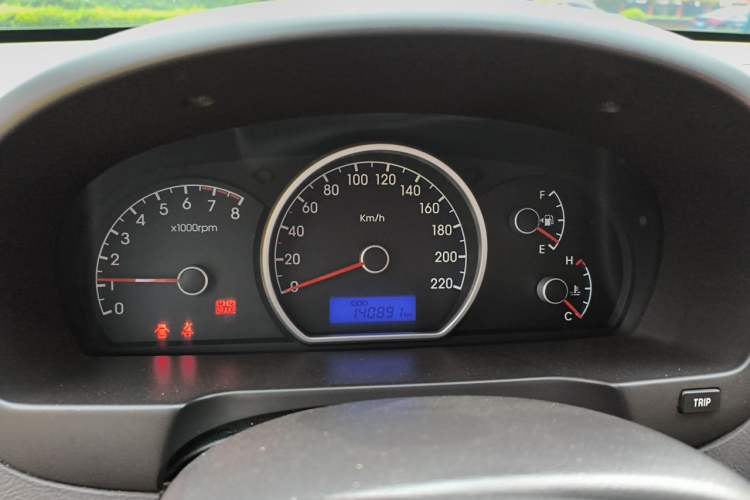 Used Hyundai Celesta 2011 1.6L Manual Comfort Edition Instrument Cluster
