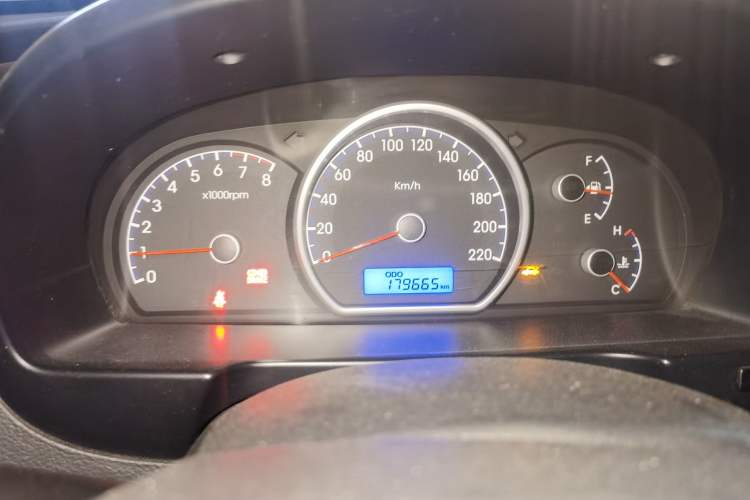 Used Hyundai Celesta 2011 1.6L Manual Comfort Edition Instrument Cluster