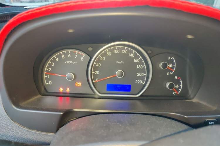 Used Hyundai Celesta 2011 1.6L Manual Comfort Edition Instrument Cluster