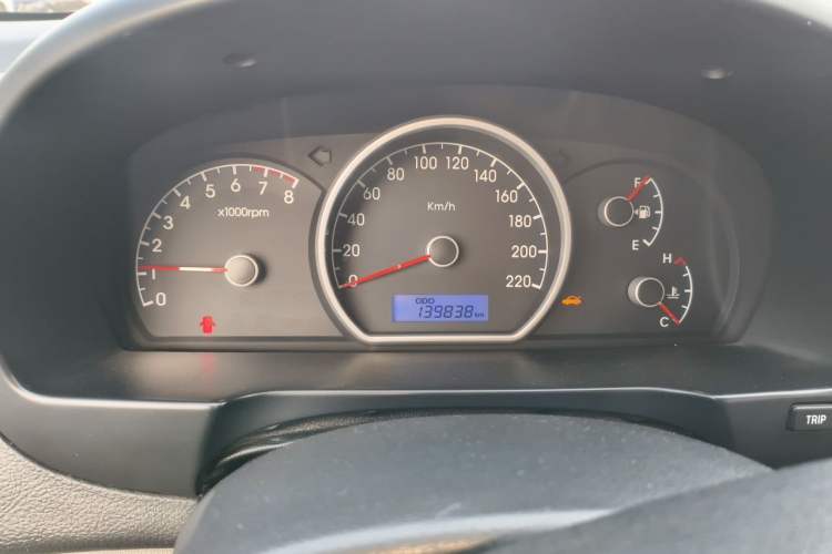 Used Hyundai Celesta 2011 1.6L Manual Comfort Edition Instrument Cluster