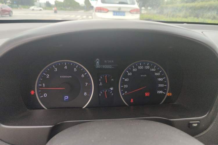 Used Hyundai Celesta 2011 1.6L Automatic Luxury Version Instrument Cluster