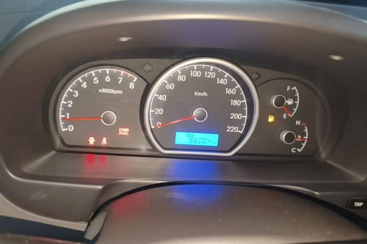 Used Hyundai Celesta 2011 1.6L Manual Comfort Edition Instrument Cluster
