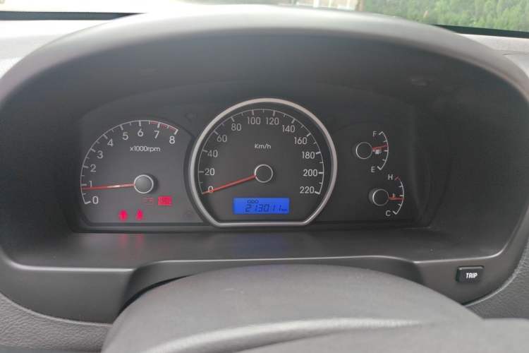 Used Hyundai Celesta 2011 1.6L Manual Comfort Edition Instrument Cluster