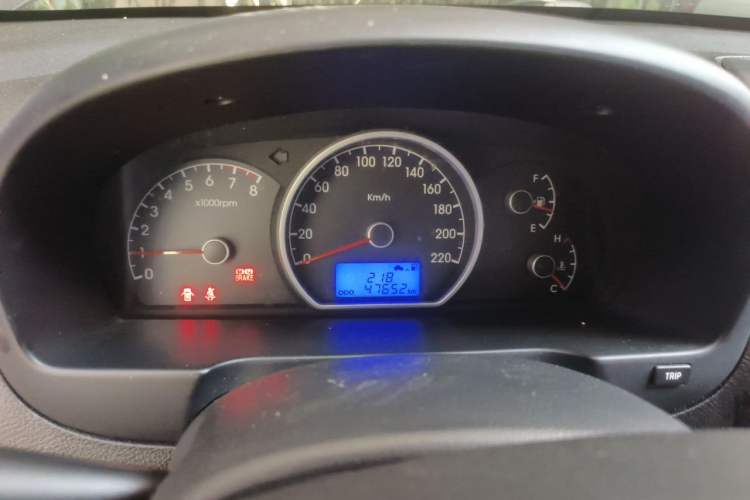 Used Hyundai Celesta 2011 1.6L Manual Top Trim Instrument Cluster