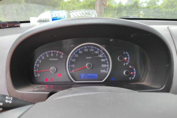 Used Hyundai Celesta 2011 1.6L Manual Comfort Edition Instrument Cluster