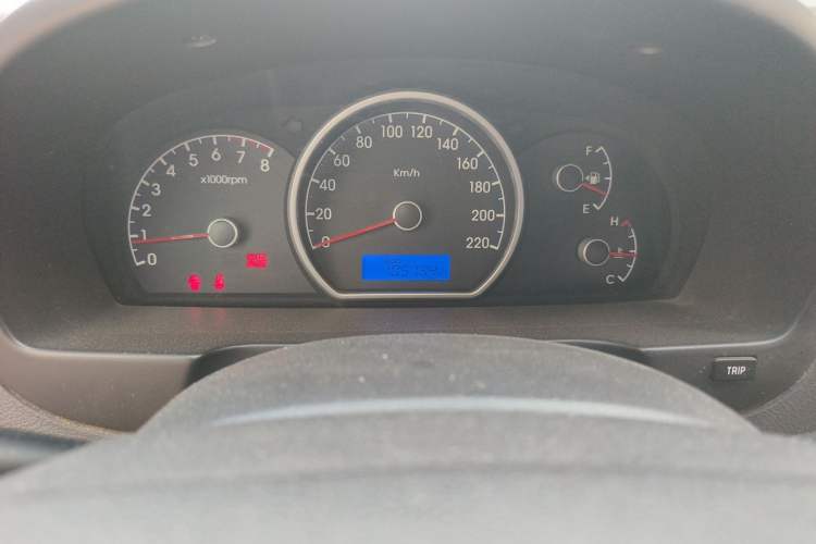 Used Hyundai Celesta 2011 1.6L Manual Comfort Edition Instrument Cluster