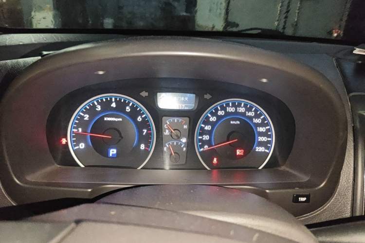 Used Hyundai Celesta 2011 1.6L Automatic Top-Tier Version Instrument Cluster