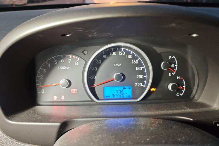 Used Hyundai Celesta 2011 1.6L Manual Luxury Model Instrument Cluster