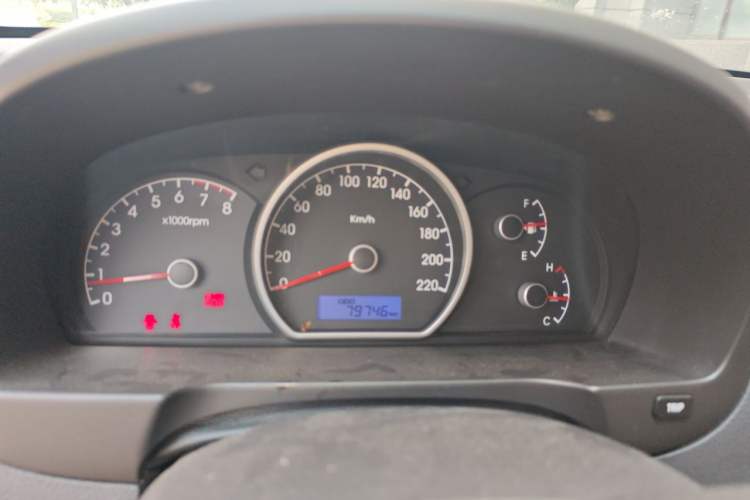 Used Hyundai Celesta 2011 1.6L Manual Comfort Edition Instrument Cluster