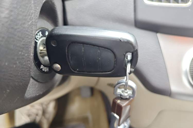 Used Hyundai Celesta 2011 1.6L Automatic Comfort Edition Interior 1