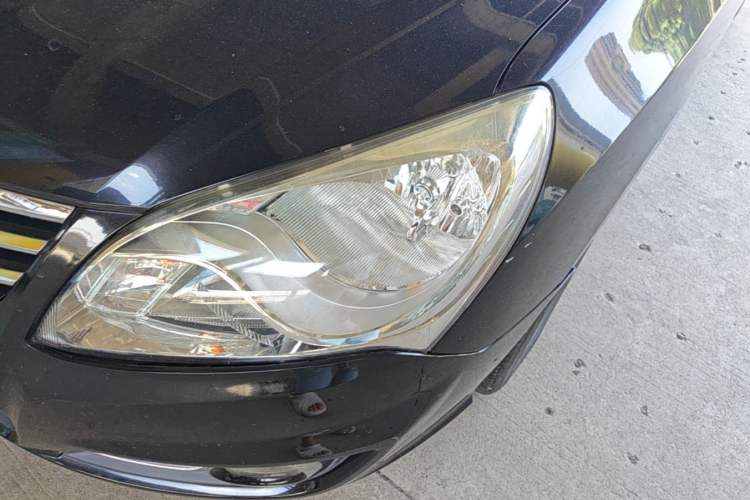 Used Hyundai Celesta 2011 1.6L Manual Luxury Model Left Front Headlight