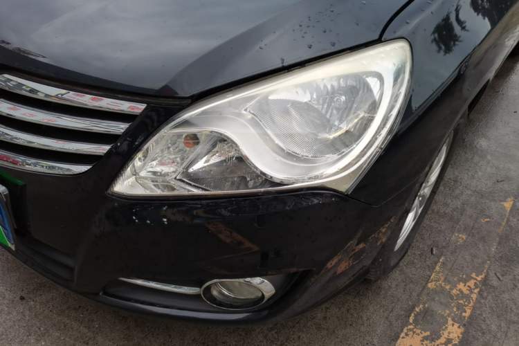 Used Hyundai Celesta 2011 1.6L Manual Luxury Model Left Front Headlight