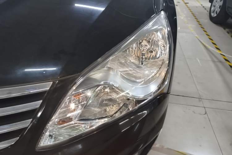 Used Hyundai Celesta 2011 1.6L Manual Comfort Edition Left Front Headlight