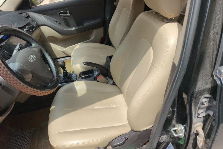 Used Hyundai Celesta 2011 1.6L Manual Luxury Model Left Front Seat
