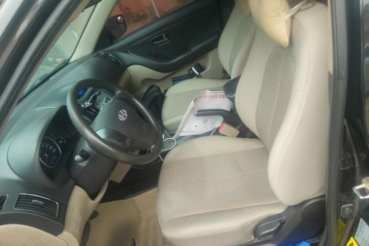 Used Hyundai Celesta 2011 1.6L Automatic Comfort Edition Left Front Seat