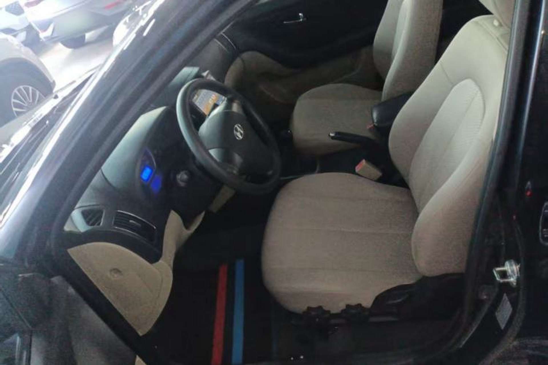 Used Hyundai Celesta 2011 1.6L Manual Luxury Model Left Front Seat