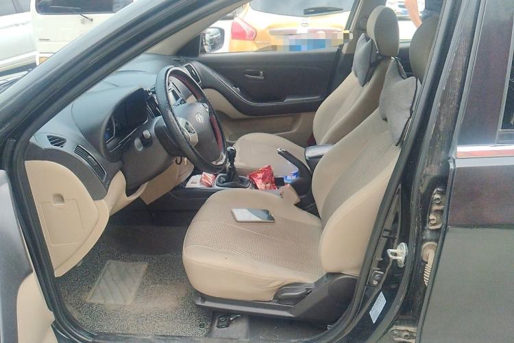 Used Hyundai Celesta 2011 1.6L Manual Comfort Edition Left Front Seat