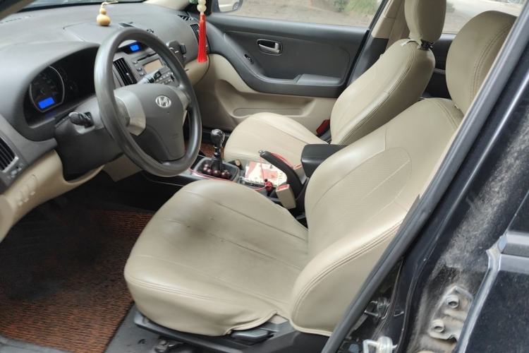 Used Hyundai Celesta 2011 1.6L Manual Comfort Edition Left Front Seat