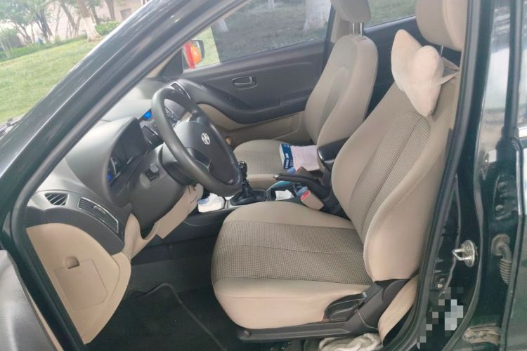 Used Hyundai Celesta 2011 1.6L Manual Comfort Edition Left Front Seat