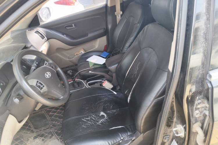 Used Hyundai Celesta 2011 1.6L Manual Comfort Edition Left Front Seat