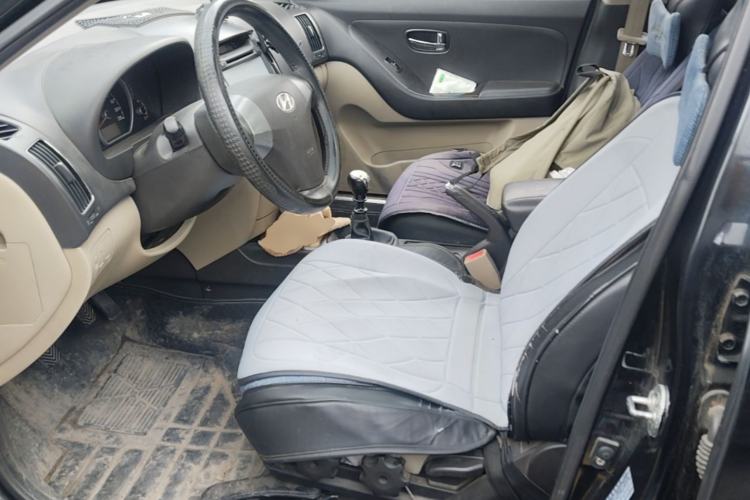 Used Hyundai Celesta 2011 1.6L Manual Luxury Model Left Front Seat