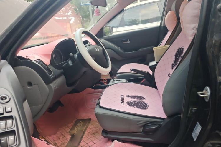 Used Hyundai Celesta 2011 1.6L Automatic Comfort Edition Left Front Seat