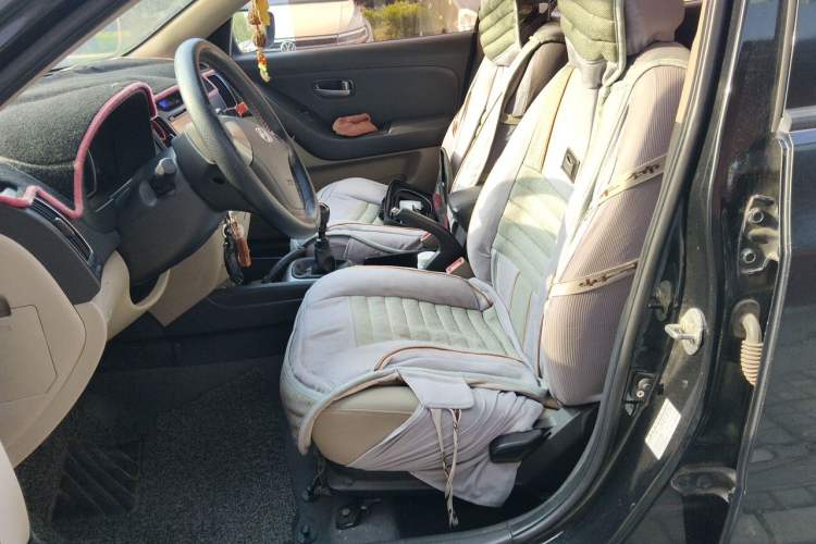 Used Hyundai Celesta 2011 1.6L Manual Comfort Edition Left Front Seat