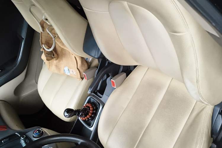 Used Hyundai Celesta 2011 1.6L Manual Luxury Model Left Front Seat