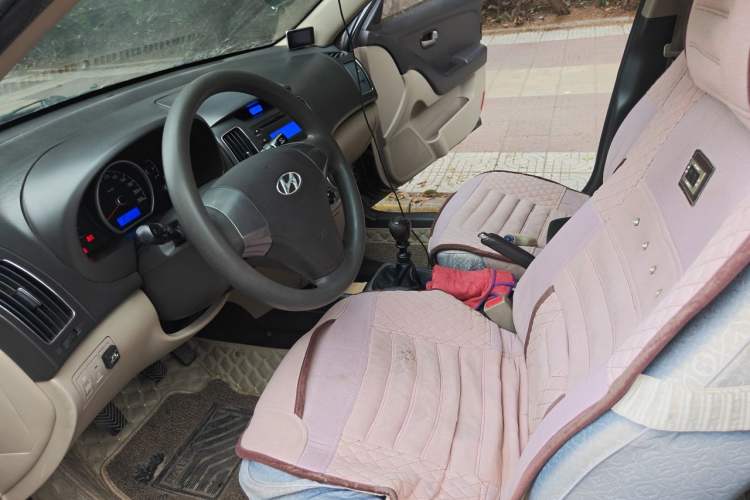 Used Hyundai Celesta 2011 1.6L Manual Comfort Edition Left Front Seat