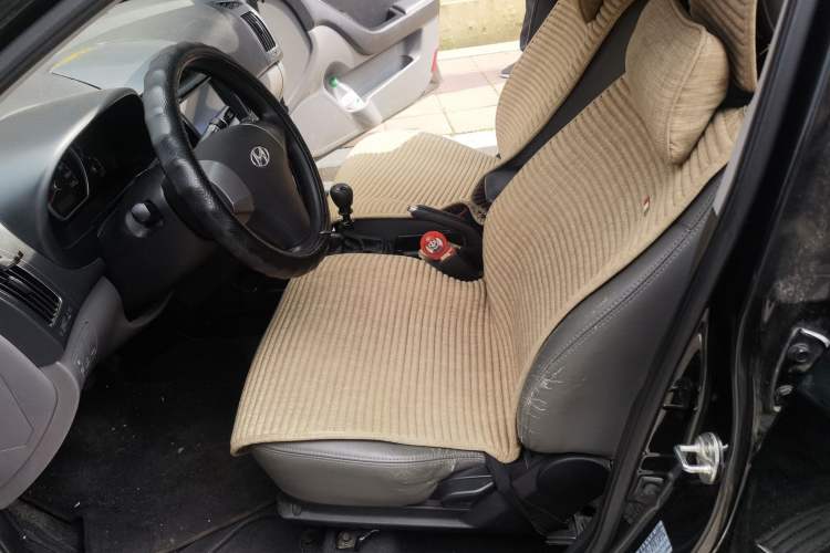 Used Hyundai Celesta 2011 1.6L Manual Comfort Edition Left Front Seat