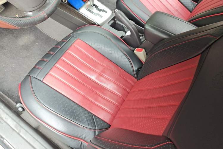 Used Hyundai Celesta 2011 1.6L Automatic Luxury Version Left Front Seat