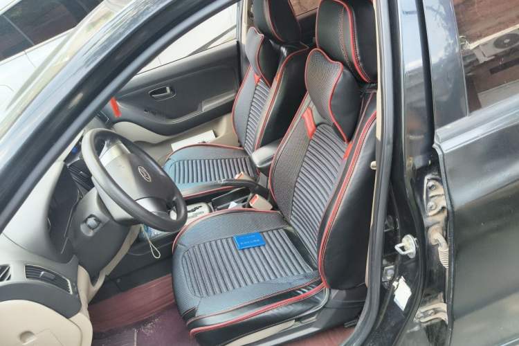 Used Hyundai Celesta 2011 1.6L Automatic Comfort Edition Left Front Seat