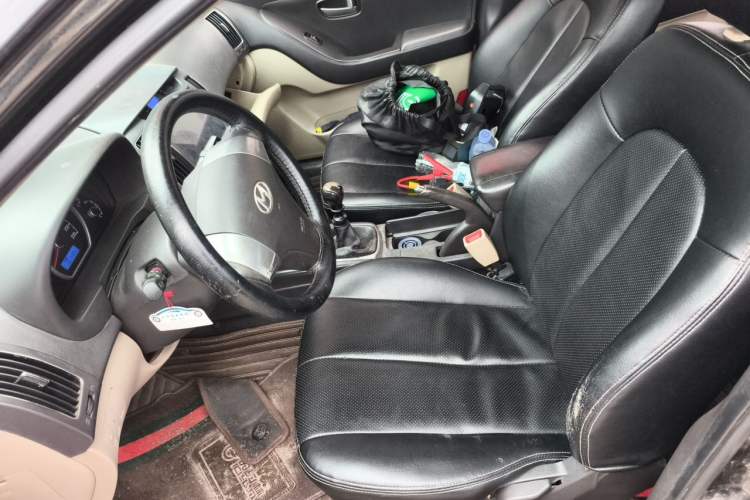 Used Hyundai Celesta 2011 1.6L Manual Comfort Edition Left Front Seat