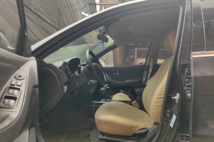 Used Hyundai Celesta 2011 1.6L Manual Comfort Edition Left Front Seat