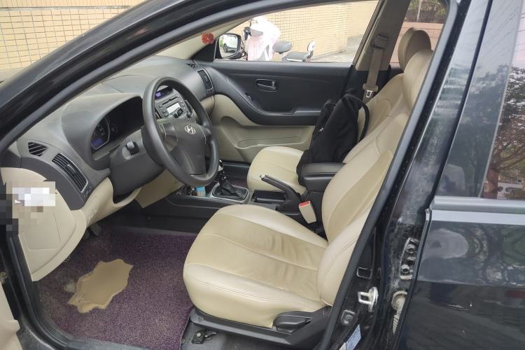 Used Hyundai Celesta 2011 1.6L Manual Comfort Edition Left Front Seat