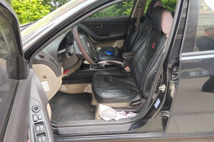 Used Hyundai Celesta 2011 1.6L Manual Comfort Edition Left Front Seat