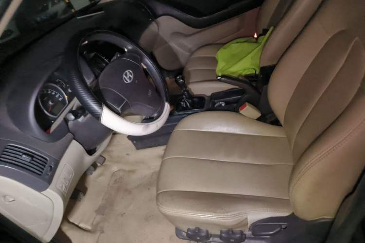Used Hyundai Celesta 2011 1.6L Manual Luxury Model Left Front Seat