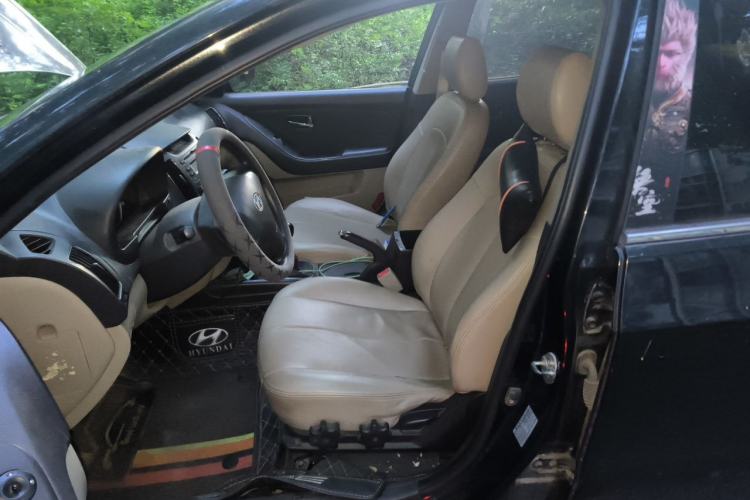 Used Hyundai Celesta 2011 1.6L Manual Luxury Model Left Front Seat