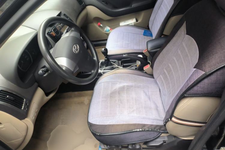Used Hyundai Celesta 2011 1.6L Manual Luxury Model Left Front Seat