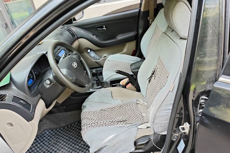 Used Hyundai Celesta 2011 1.6L Manual Luxury Model Left Front Seat