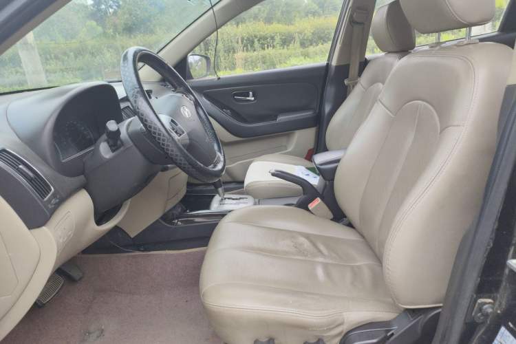 Used Hyundai Celesta 2011 1.6L Automatic Luxury Version Left Front Seat