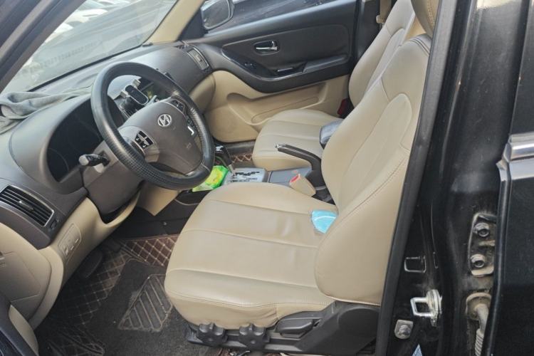Used Hyundai Celesta 2011 1.6L Automatic Top-Tier Version Left Front Seat