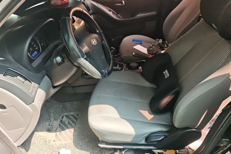 Used Hyundai Celesta 2011 1.6L Manual Comfort Edition Left Front Seat