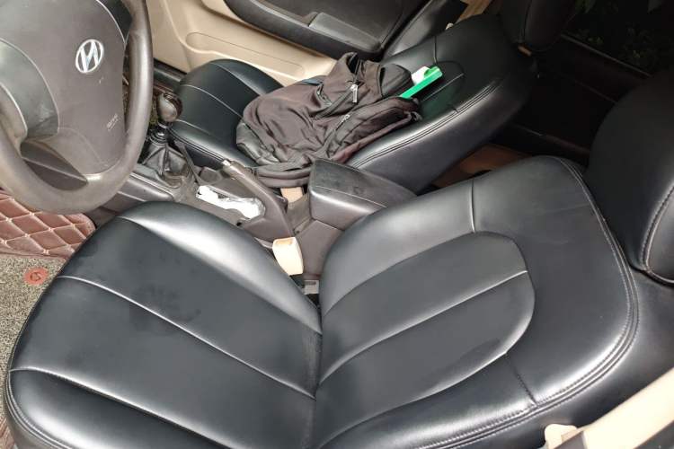 Used Hyundai Celesta 2011 1.6L Manual Comfort Edition Left Front Seat