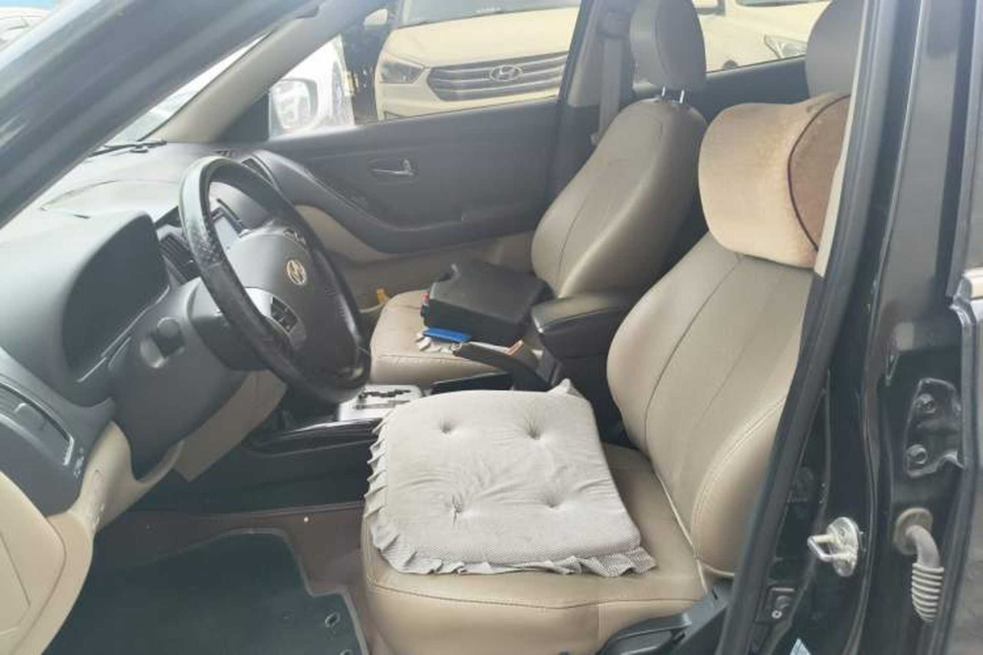 Used Hyundai Celesta 2011 1.6L Automatic Luxury Version Left Front Seat