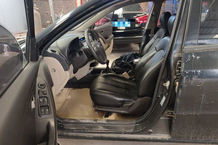 Used Hyundai Celesta 2011 1.6L Manual Comfort Edition Left Front Seat