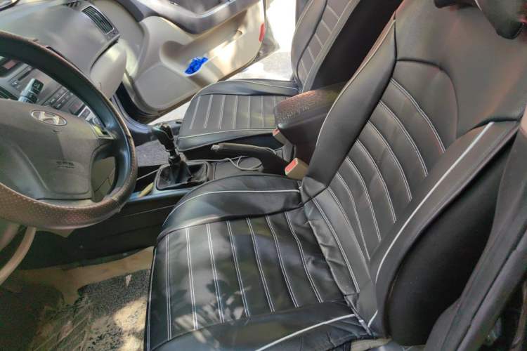 Used Hyundai Celesta 2011 1.6L Manual Comfort Edition Left Front Seat